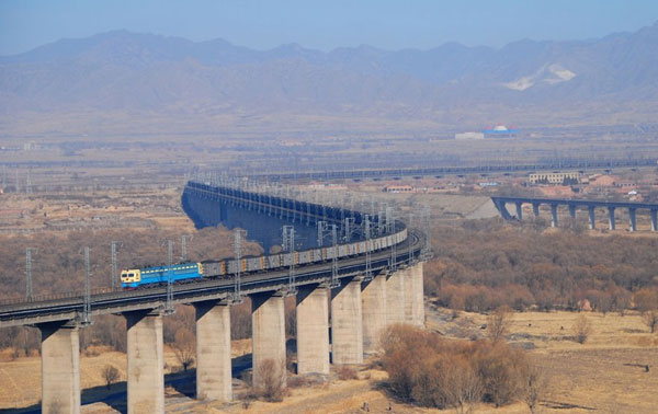 說明: C:\Users\GJTLJ\Desktop\重載運輸概況\大秦鐵路.jpg